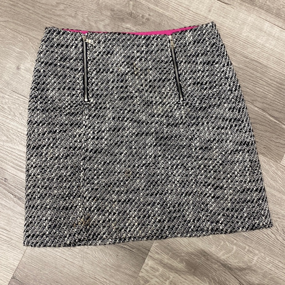 Ann Taylor x LOFT White/Black Woven Mini Skirt